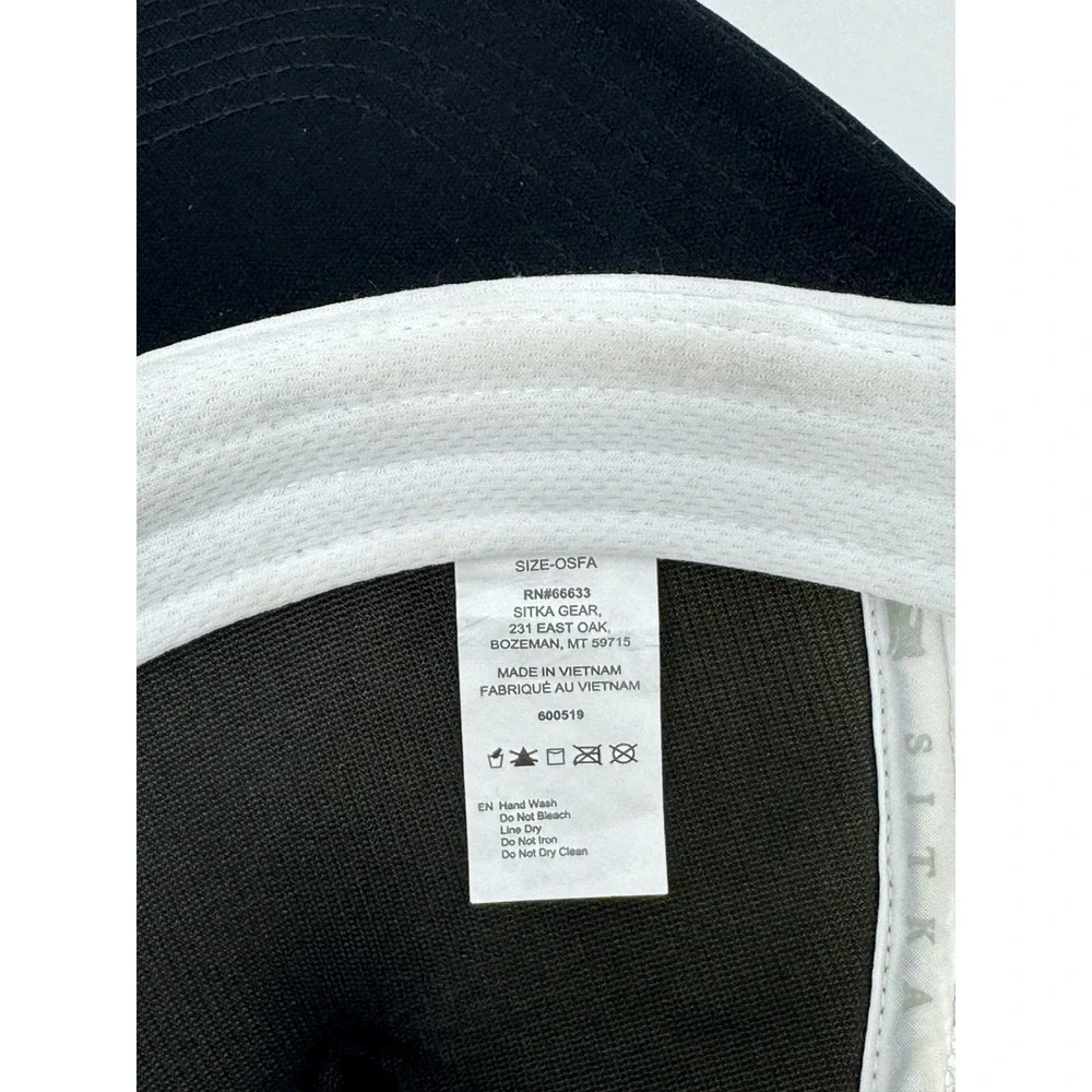 Sitka Gear Hi-Pro Trucker Hat Mens Black White Goose Graphic Snapback Cap 600519